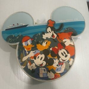 (NWT) Exclusive Disney Cruise Line Loungefly crossbody bag (DISCONTINUED)